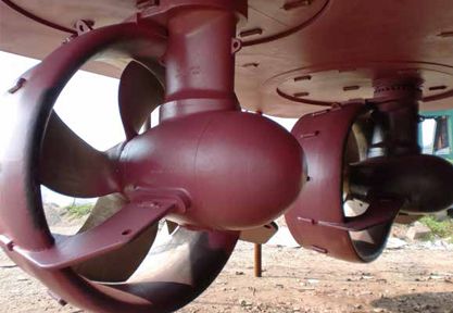 全回转导管舵桨